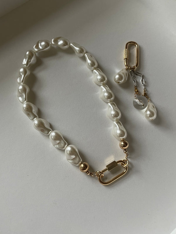Chunky Necklace & V5 Charm Set