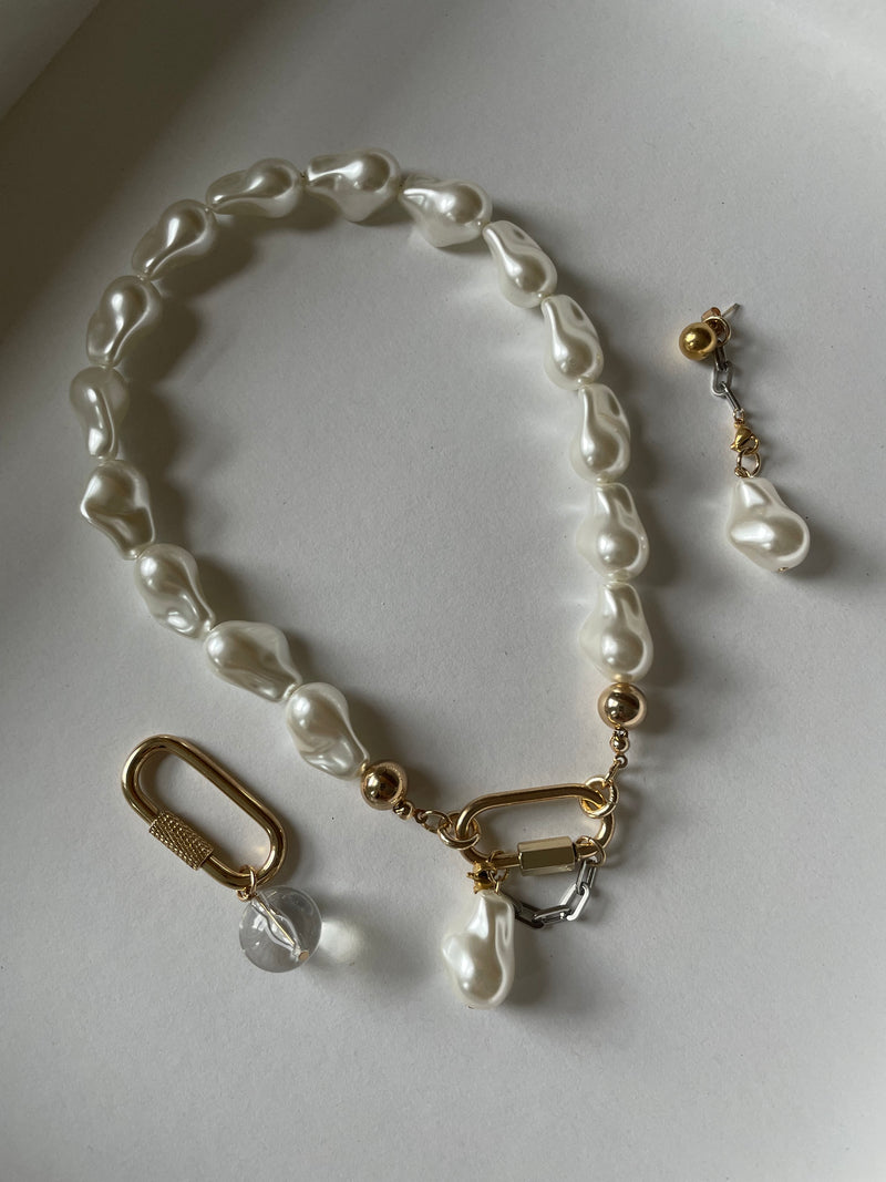 Chunky Necklace & V5 Charm Set